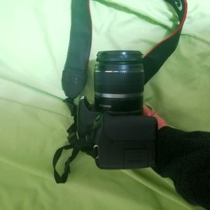 Canon EOS 450D camera